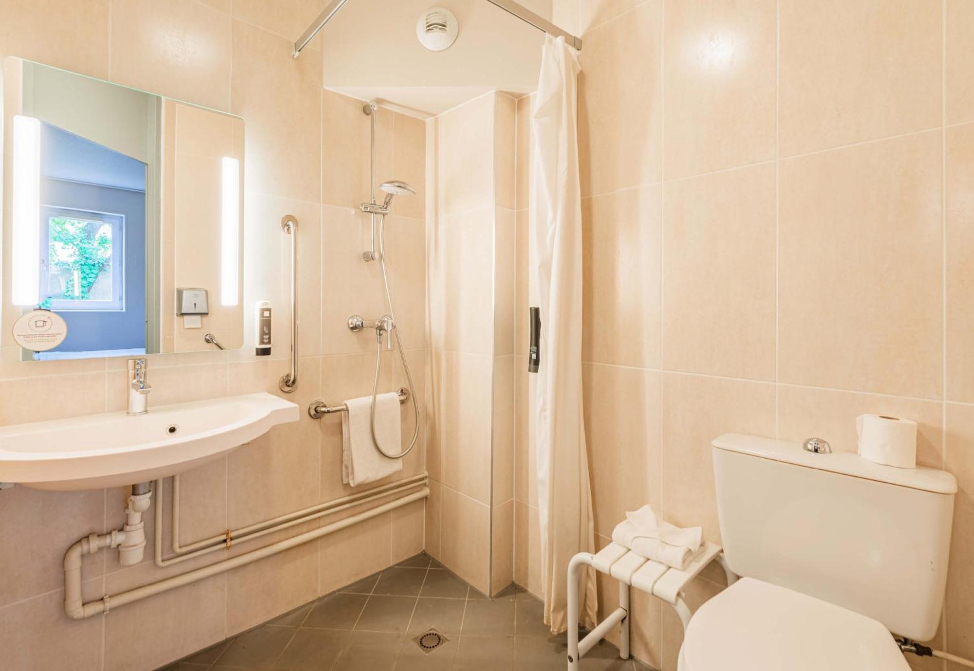 B&B Hotel Colmar Vignobles Ouest Винтсенайм Экстерьер фото