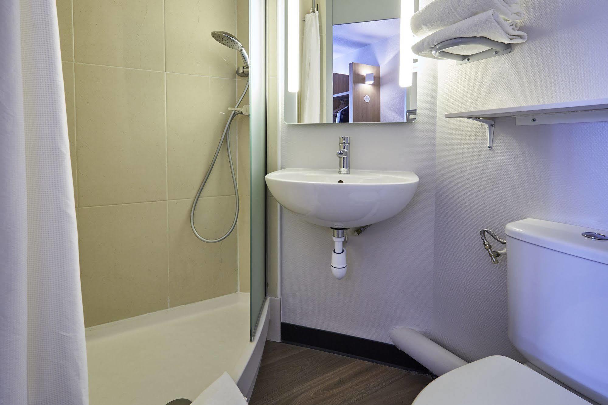 B&B Hotel Colmar Vignobles Ouest Винтсенайм Экстерьер фото