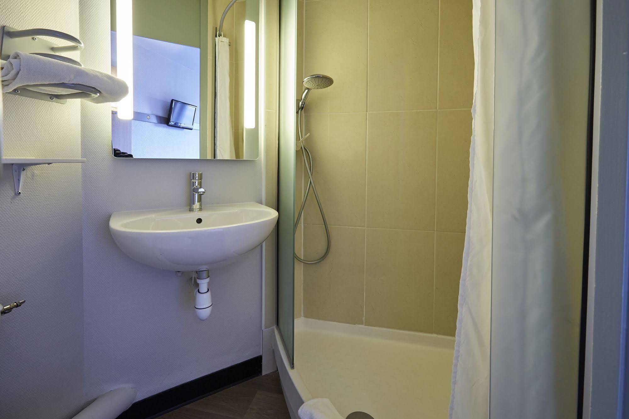 B&B Hotel Colmar Vignobles Ouest Винтсенайм Экстерьер фото